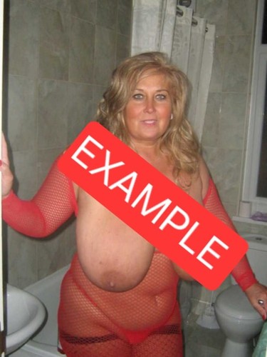 Nudi busty donna matura - donna,