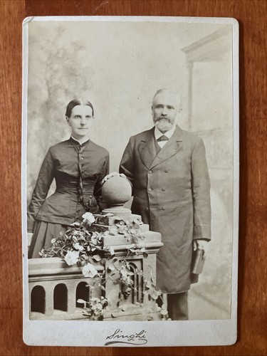 Mature couple man beard woman - beard,